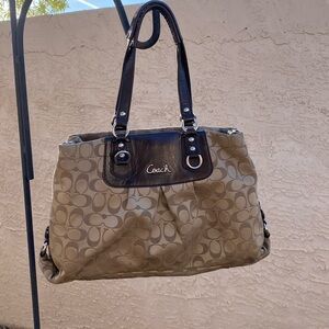 Authentic Pre-loved Coach Ashley Tote!